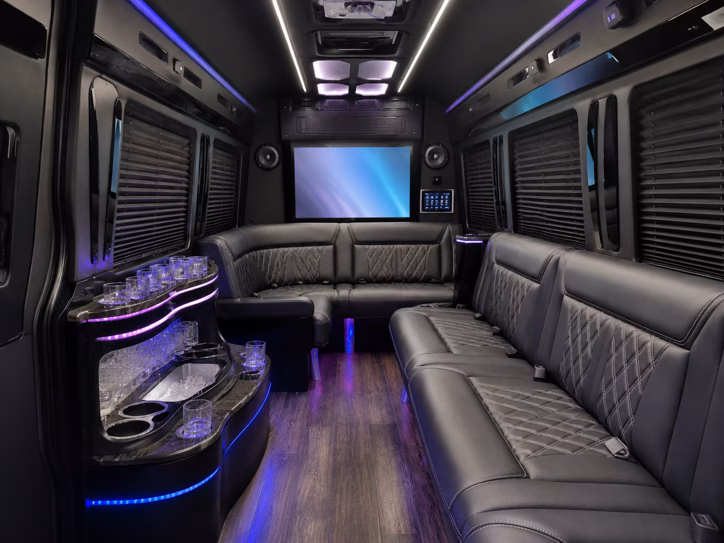 choosing the right bus size for your chula vista wine tour